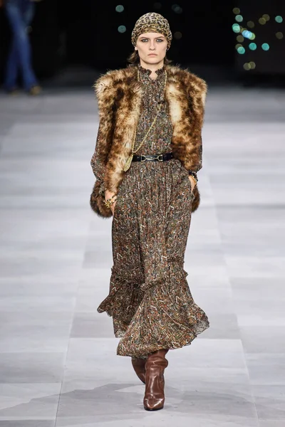 Look 23